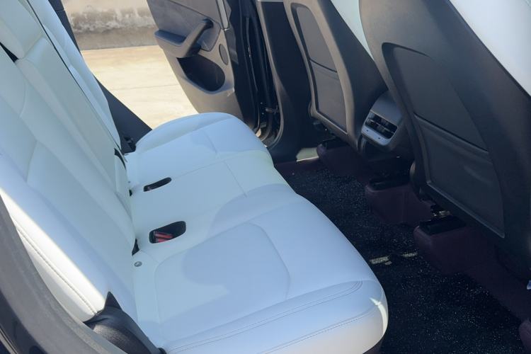 Used Tesla Model Y 2022 Revised Version Rear-Wheel Drive Interior 3