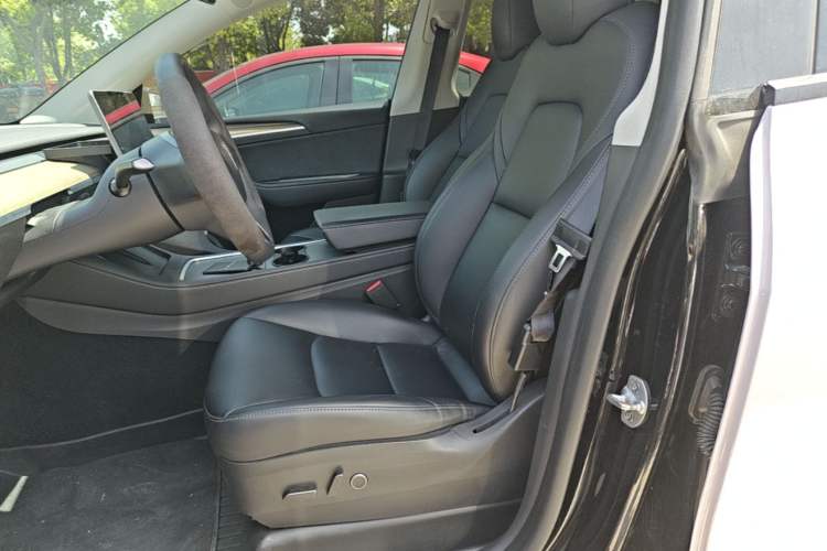 Used Tesla Model Y 2022 Revised Version Rear-Wheel Drive Left Front Seat
