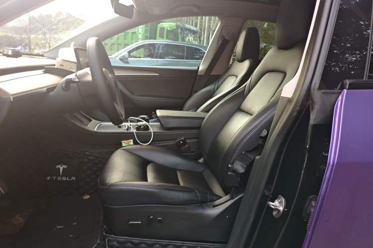 Used Tesla Model Y 2022 Performance High-Performance All-Wheel-Drive Version Left Front Seat