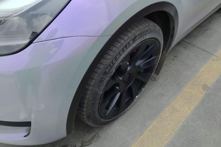 Used Tesla Model Y 2022 Rear-Wheel-Drive Version Left Front Wheel Hub