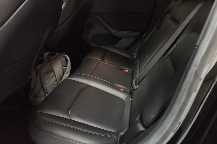Used Tesla Model Y 2022 Revised Version Rear-Wheel Drive Left Rear Seat
