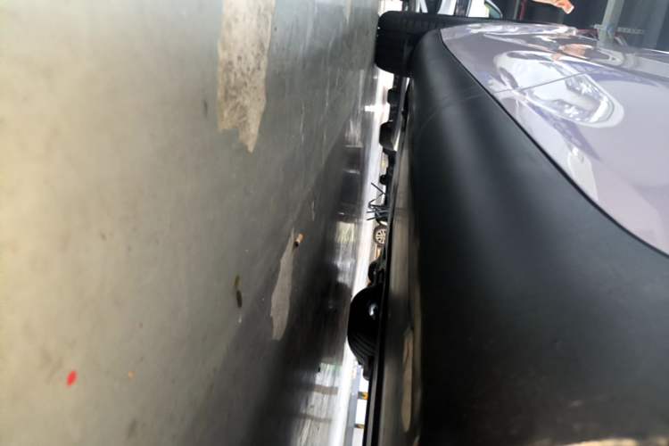 Used Tesla Model Y 2022 Revised Version Rear-Wheel Drive Left Side Sill