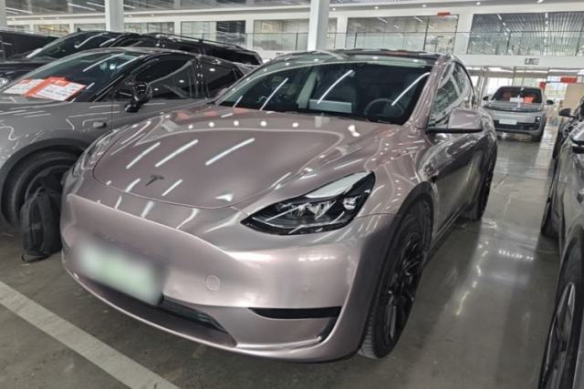 Tesla Model Y 2022 Rear-Wheel-Drive Version с пробегом
