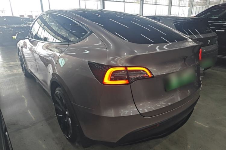 Used Tesla Model Y 2022 Rear-Wheel-Drive Version Rear Left 45 Deg