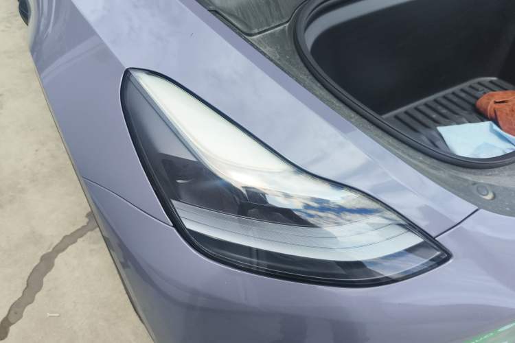 Used Tesla Model Y 2022 Long-Range All-Wheel-Drive Version Right Front Headlight