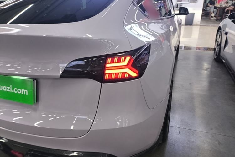 Used Tesla Model Y 2022 Rear-Wheel-Drive Version Right Rear Taillight