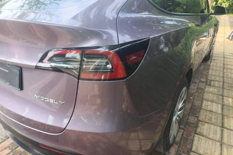 Used Tesla Model Y 2022 Revised Version Rear-Wheel Drive Right Rear Taillight