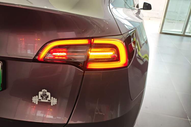 Used Tesla Model Y 2022 Revised Version Rear-Wheel Drive Right Rear Taillight