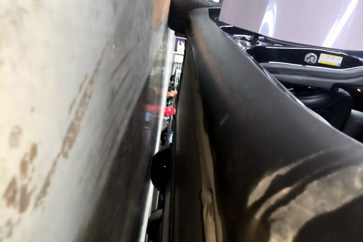 Used Tesla Model Y 2022 Revised Version Rear-Wheel Drive Right Side Sill