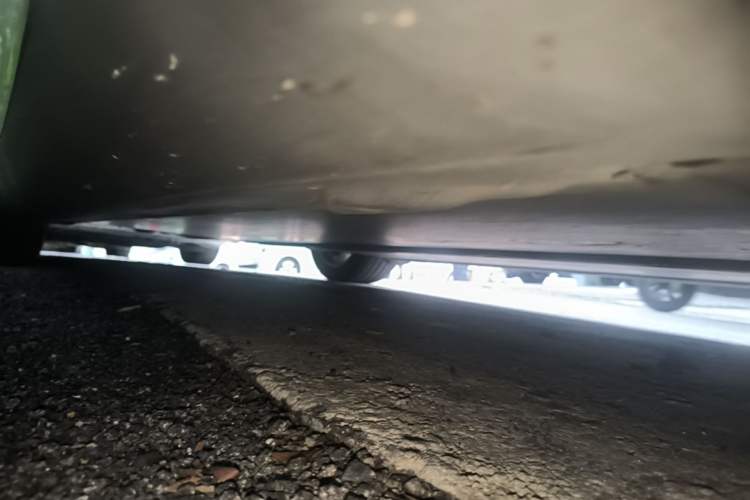 Used Tesla Model Y 2022 Rear-Wheel-Drive Version Right Side Sill