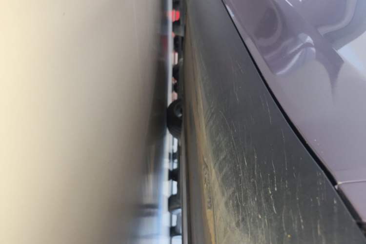 Used Tesla Model Y 2022 Revised Version Rear-Wheel Drive Right Side Sill