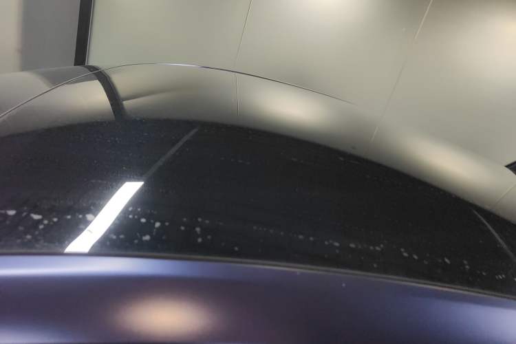 Used Tesla Model Y 2022 Long-Range All-Wheel-Drive Version Roof