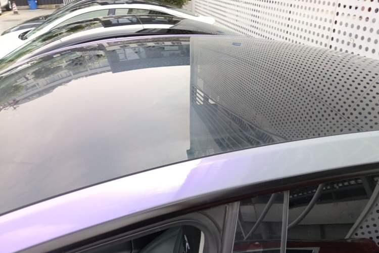 Used Tesla Model Y 2022 Rear-Wheel-Drive Version Roof