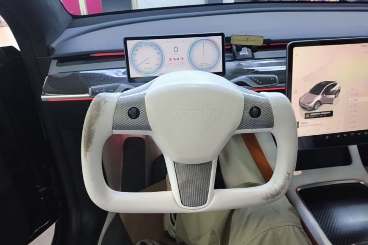 Used Tesla Model Y 2022 Rear-Wheel-Drive Version Steering Wheel