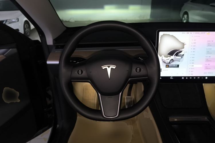 Used Tesla Model Y 2022 Rear-Wheel-Drive Version Steering Wheel