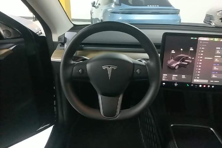 Used Tesla Model Y 2022 Revised Version Rear-Wheel Drive Steering Wheel