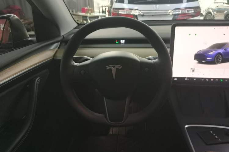 Used Tesla Model Y 2022 Revised Version Rear-Wheel Drive Steering Wheel