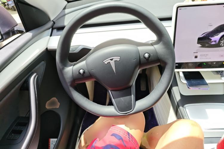 Used Tesla Model Y 2022 Revised Version Rear-Wheel Drive Steering Wheel