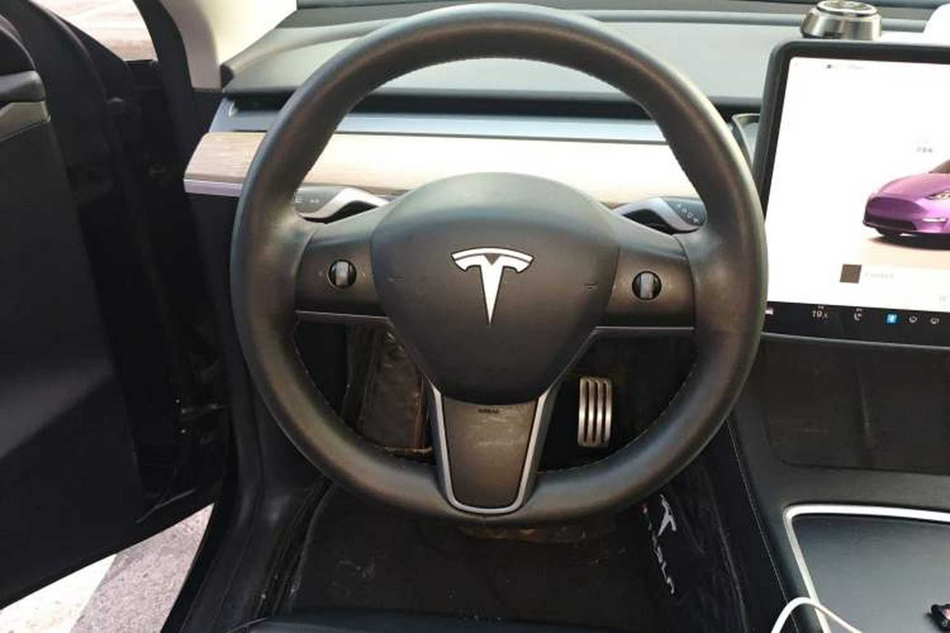 Used Tesla Model Y 2022 Performance High-Performance All-Wheel-Drive Version Steering Wheel