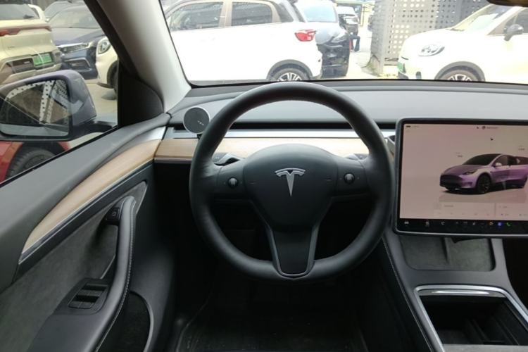 Used Tesla Model Y 2022 Rear-Wheel-Drive Version Steering Wheel