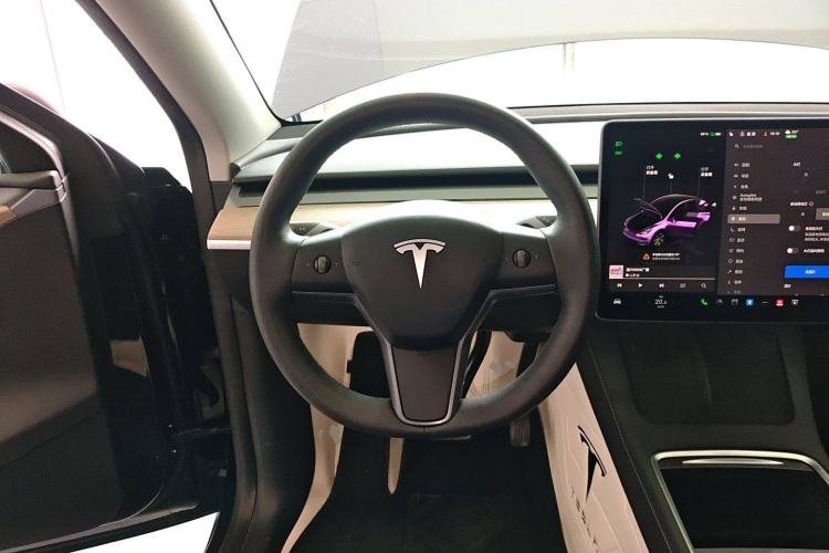 Used Tesla Model Y 2022 Revised Version Rear-Wheel Drive Steering Wheel