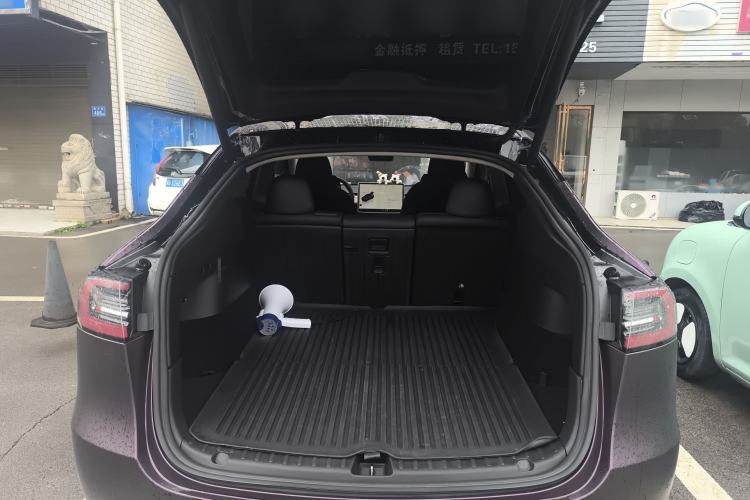 Used Tesla Model Y 2022 Rear-Wheel-Drive Version Trunk