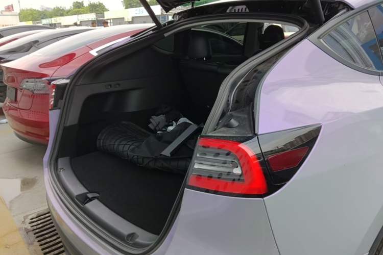 Used Tesla Model Y 2022 Rear-Wheel-Drive Version Trunk