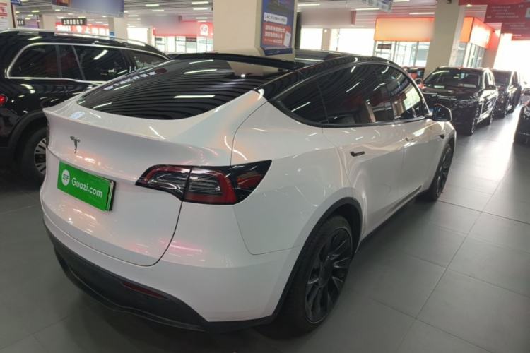 Used Tesla Model Y 2022 Rear-Wheel-Drive Version Rear Right 45 Deg