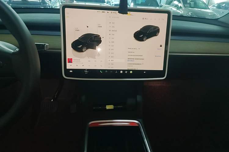 Used Tesla Model Y 2022 Revised Version Rear-Wheel Drive Audio And AC Panel