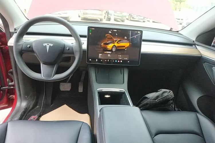 Used Tesla Model Y 2022 Revised Version Rear-Wheel Drive Center Console