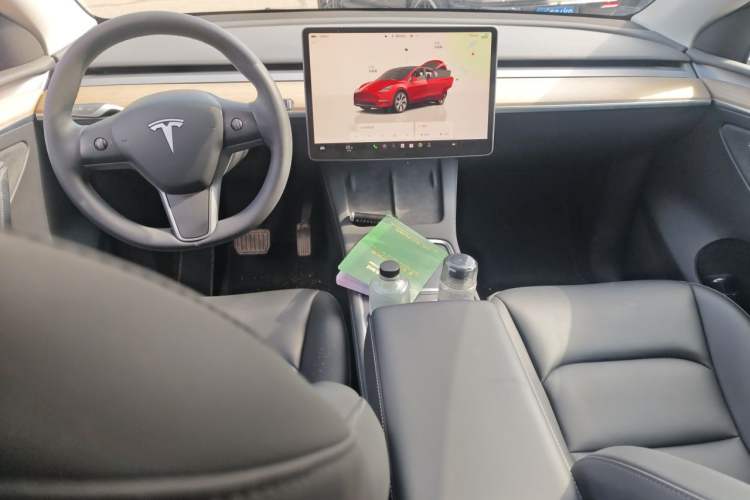 Used Tesla Model Y 2022 Revised Version Rear-Wheel Drive Center Console