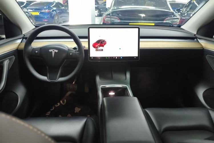 Used Tesla Model Y 2022 Revised Version Long-Range All-Wheel Drive Center Console