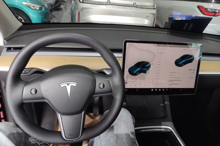 Used Tesla Model Y 2022 Revised Version Rear-Wheel Drive Center Console