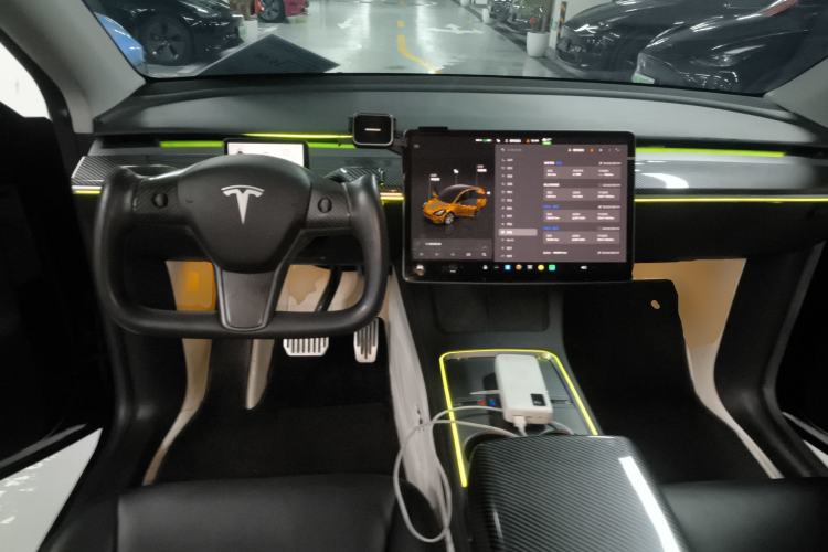 Used Tesla Model Y 2022 Revised Version Rear-Wheel Drive Center Console