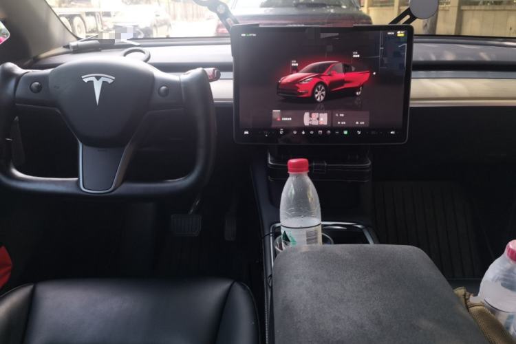 Used Tesla Model Y 2022 Revised Version Rear-Wheel Drive Center Console