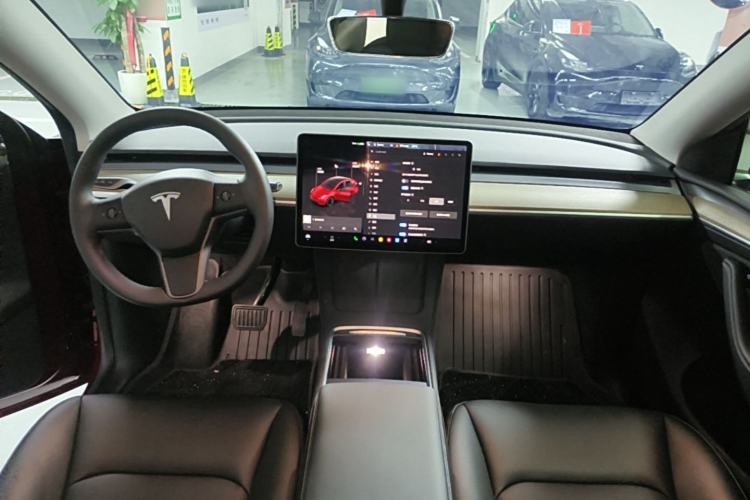 Used Tesla Model Y 2022 Revised Version Long-Range All-Wheel Drive Center Console