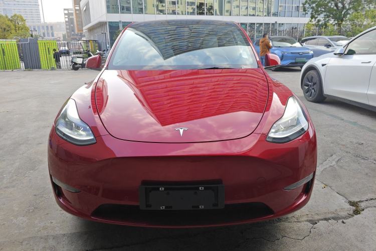 Used Tesla Model Y 2022 Long-Range All-Wheel-Drive Version Exterior 1