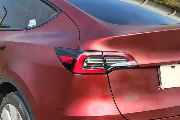 Used Tesla Model Y 2022 Long-Range All-Wheel-Drive Version Exterior 10
