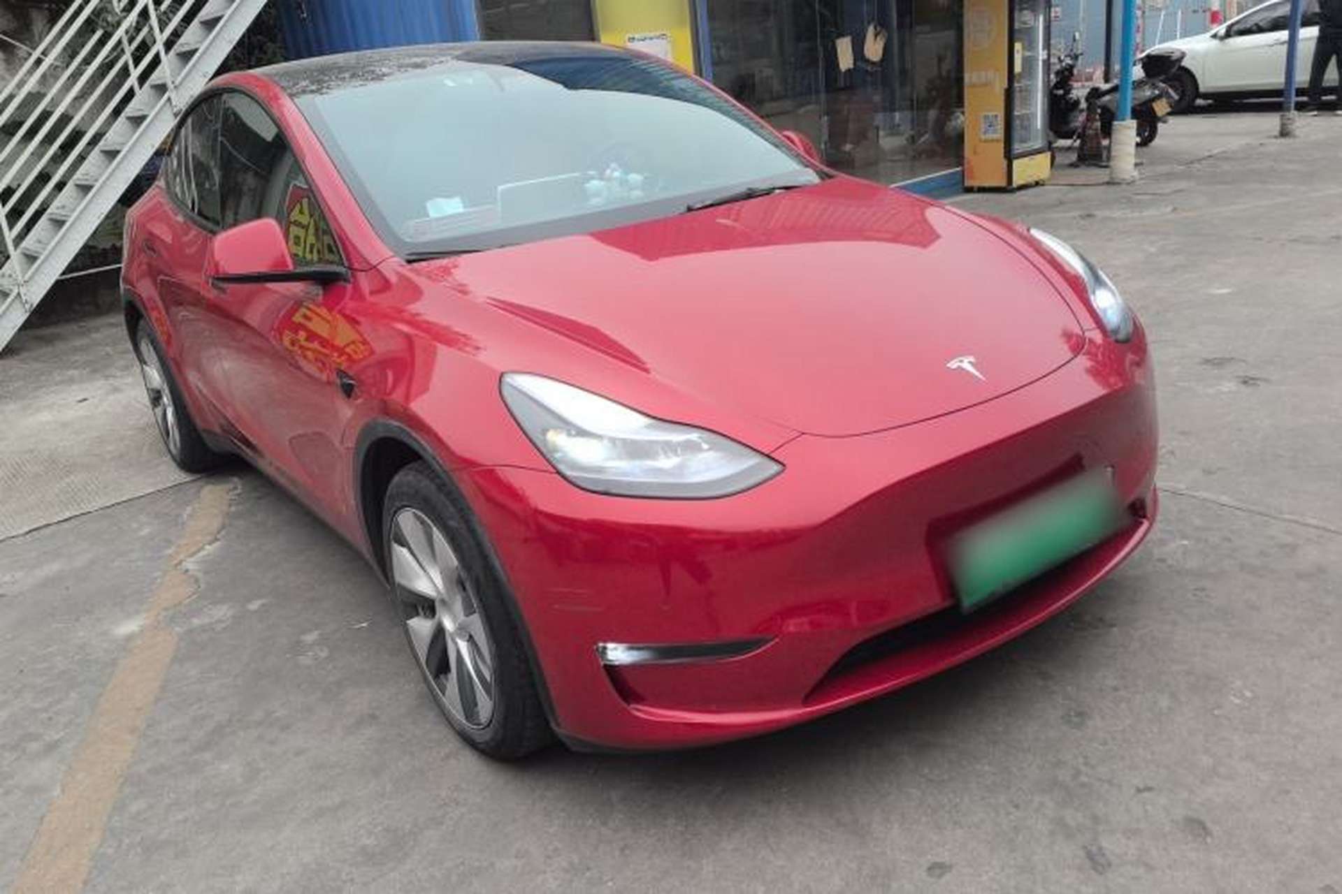 Used Tesla Model Y 2022 Revised Version Long-Range All-Wheel Drive Exterior 2