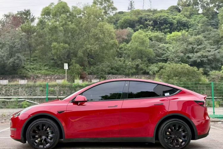 Used Tesla Model Y 2022 Revised Version Long-Range All-Wheel Drive Exterior 3