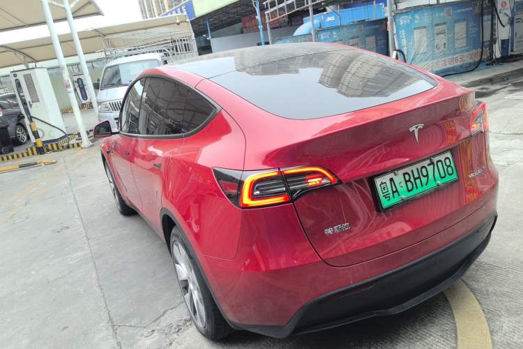 Used Tesla Model Y 2022 Revised Version Long-Range All-Wheel Drive Exterior 3