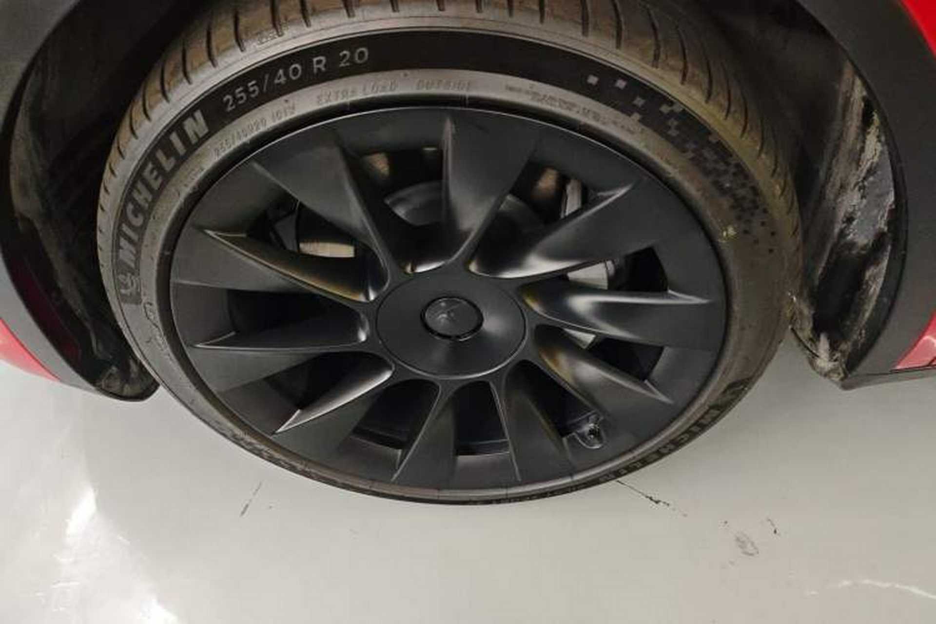Used Tesla Model Y 2022 Revised Version Long-Range All-Wheel Drive Exterior 4