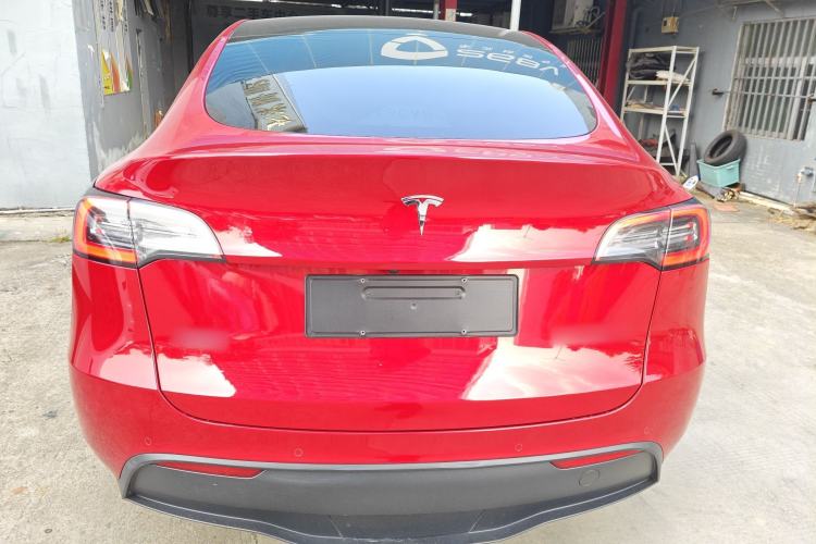 Used Tesla Model Y 2022 Long-Range All-Wheel-Drive Version Exterior 4