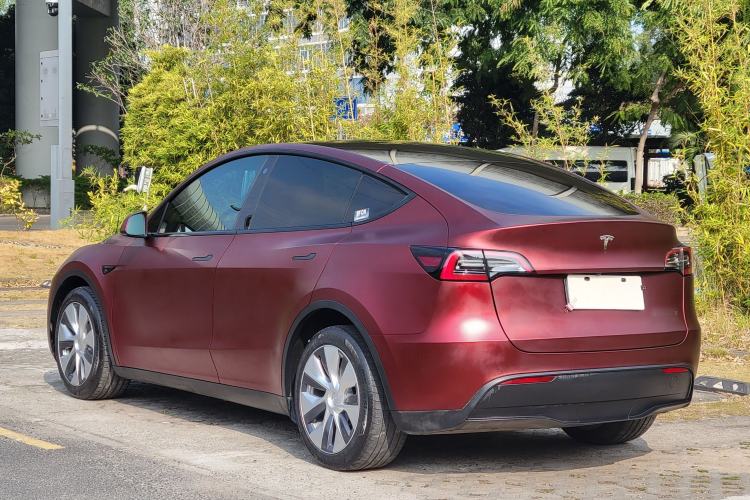Used Tesla Model Y 2022 Long-Range All-Wheel-Drive Version Exterior 5