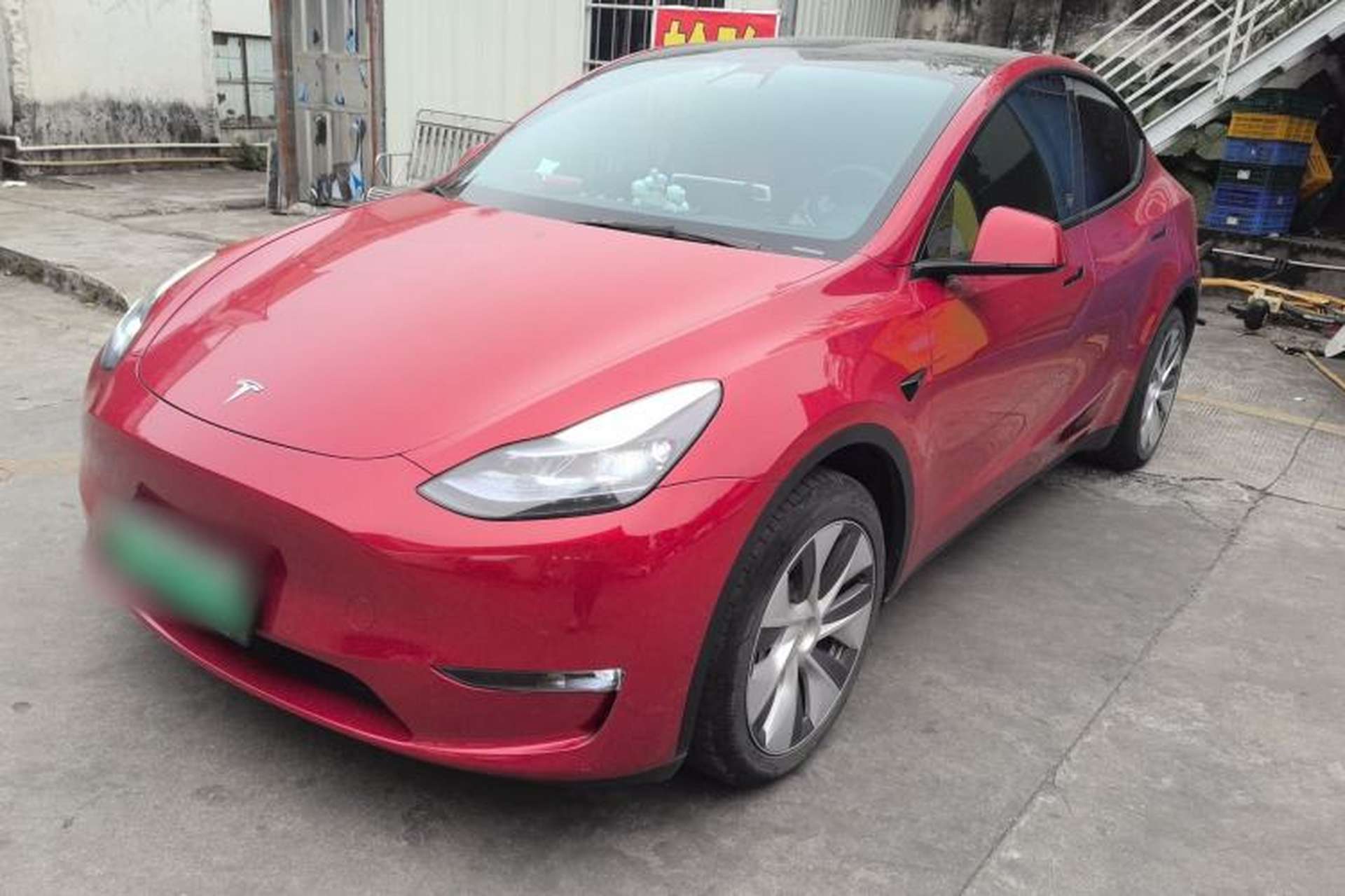 Used Tesla Model Y 2022 Revised Version Long-Range All-Wheel Drive Front Left 45 Deg