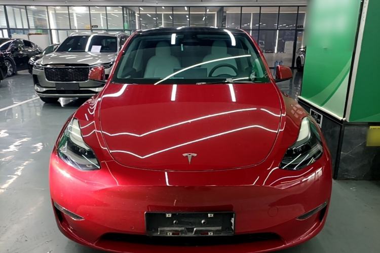 Used Tesla Model Y 2022 Long-Range All-Wheel-Drive Version Front