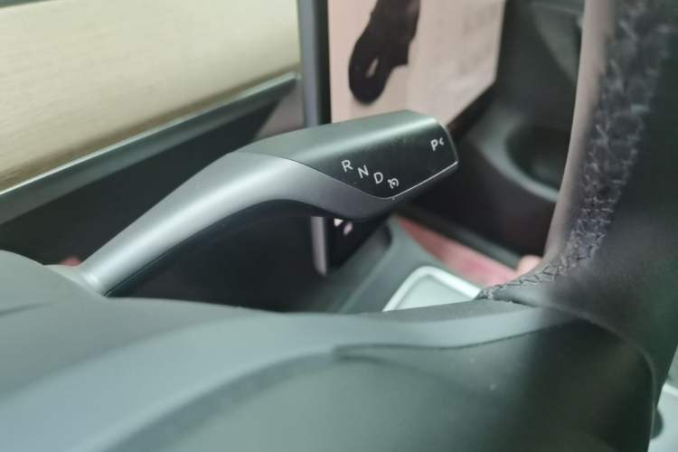 Used Tesla Model Y 2022 Revised Version Long-Range All-Wheel Drive Gear Lever