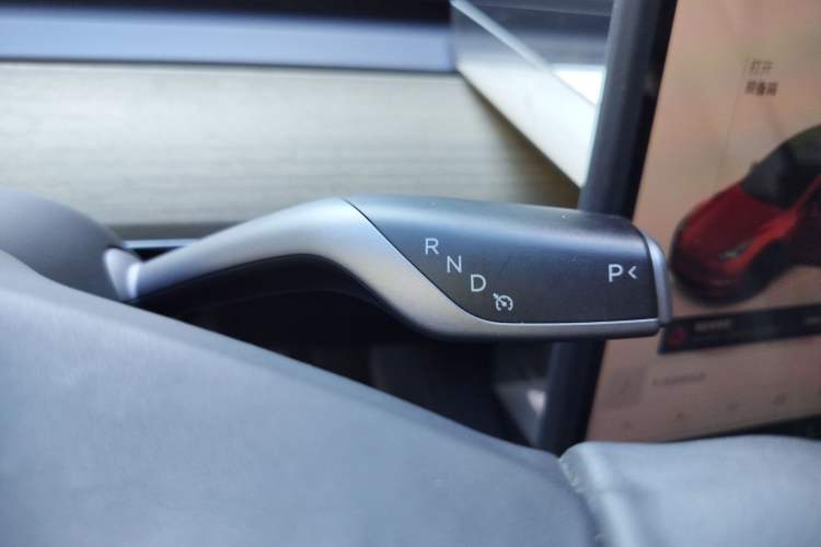 Used Tesla Model Y 2022 Performance High-Performance All-Wheel-Drive Version Gear Lever