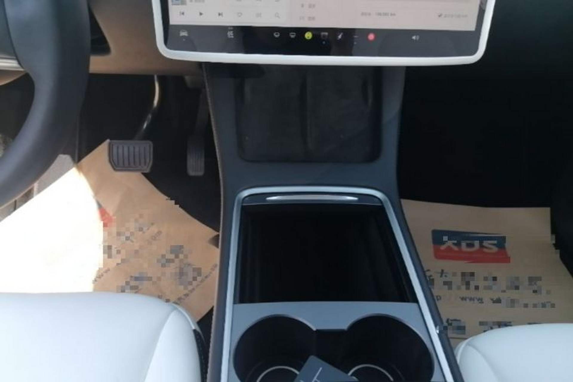Used Tesla Model Y 2022 Revised Version Rear-Wheel Drive Gear Lever