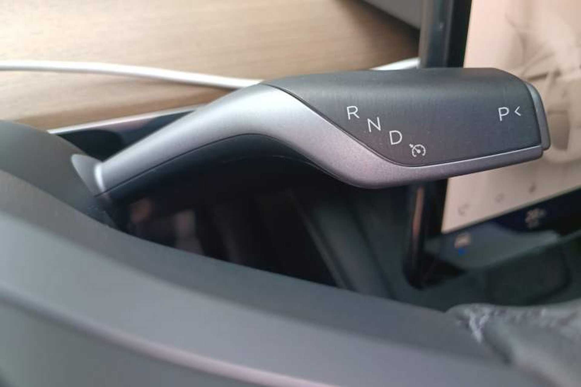 Used Tesla Model Y 2022 Long-Range All-Wheel-Drive Version Gear Lever